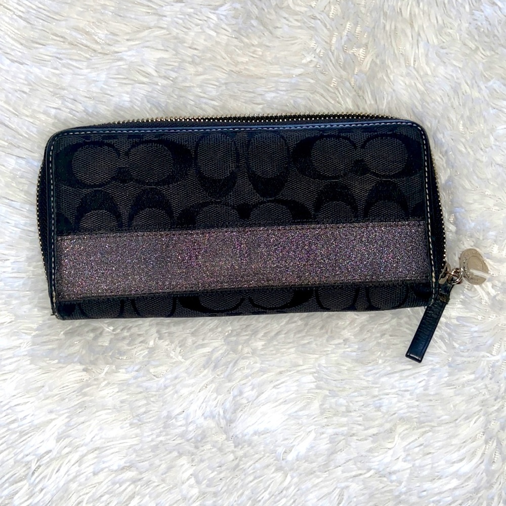 EUC Authentic Coach Black Zip Wallet